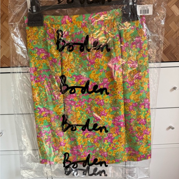 Boden Pink and Yellow Pencil Skirt Knee-Length Resort Wear - Picture 5 of 5